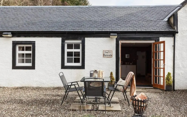 Spacious Characterful House W/views & Large Garden