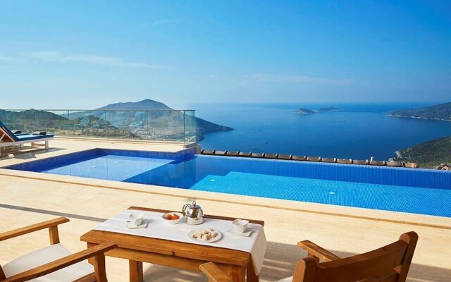 Kalkan Ultra Luks Villa 3 Yatak Odalı