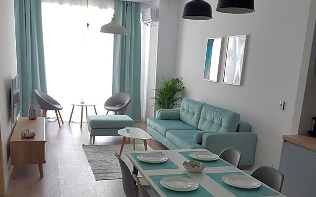 Onix Blue 17 - Mamaia Nord