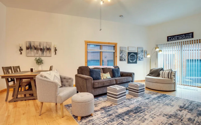 Lake Minocqua Condo w/ Shared Fire Pit!