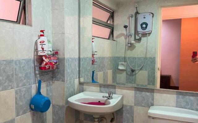 Rusnoor Homestay @ Elaeis 2 Bukit Jelutong