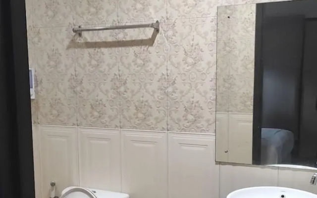 Capital O 94368 Kingstone Hotel