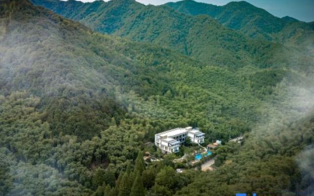 Kaichen Puju Hot Spring Village Resort Hotel