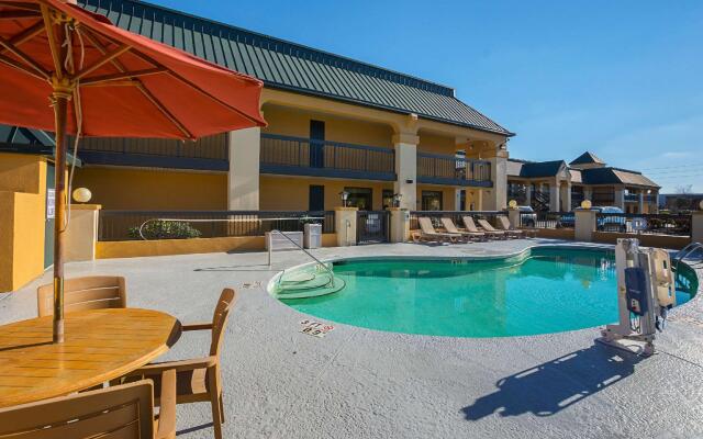 Quality Inn & Suites Florence Civic Center