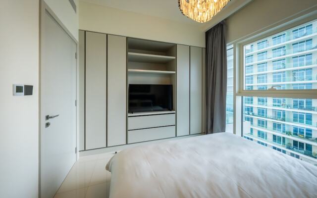 Glamorous 3BR with Marina view