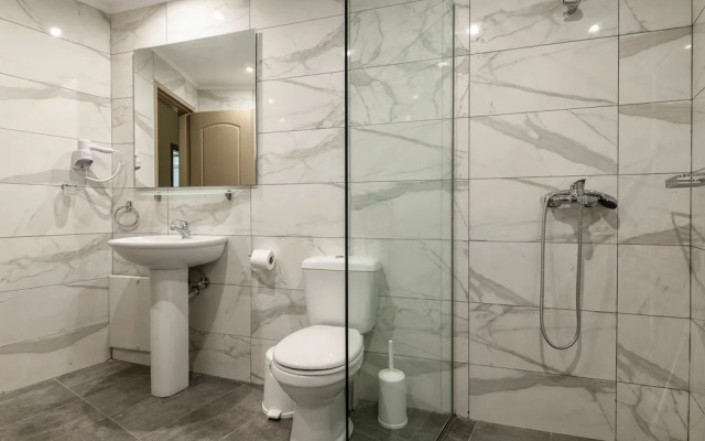 Irene Studios & Apartments
