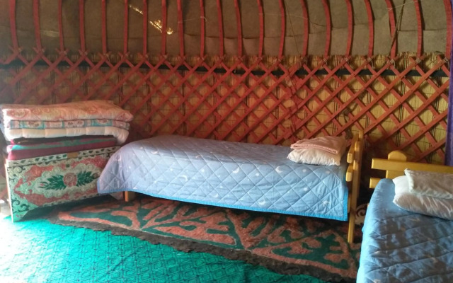 Karakol Yurt Lodge