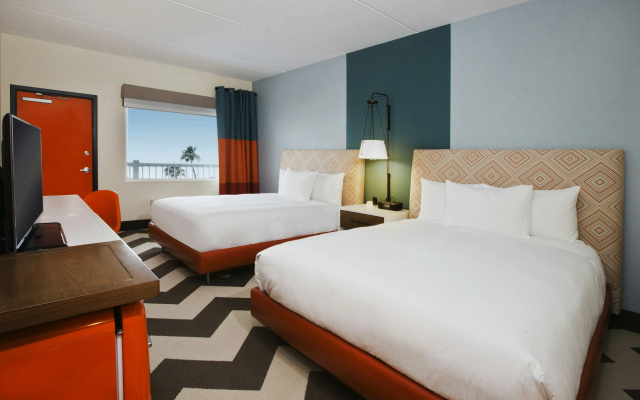 DoubleTree by Hilton Hotel Galveston Beach