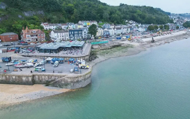 Overland Road 4 Bed House Mumbles
