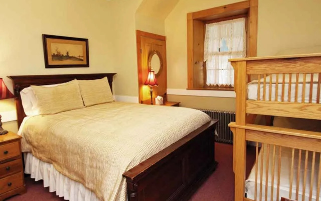 Rocky Acre Farm Bed and Breakfast