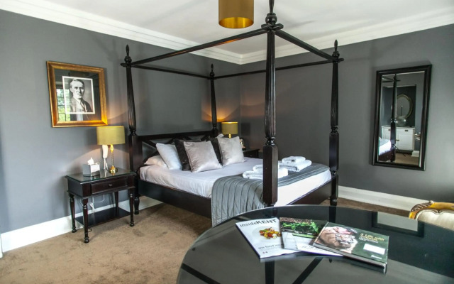 Port Lympne Reserve - Port Lympne Hotel
