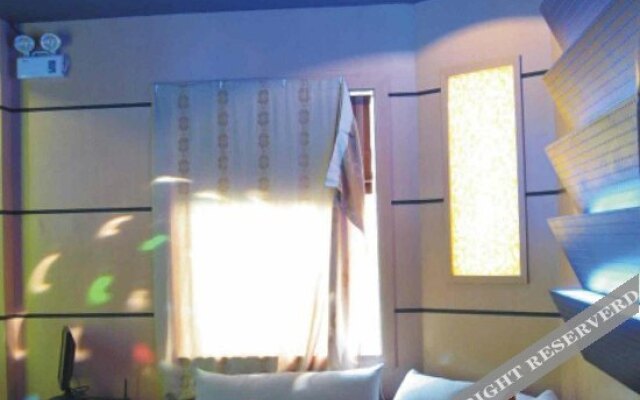 Shanghai Deqiu Garden Hotel