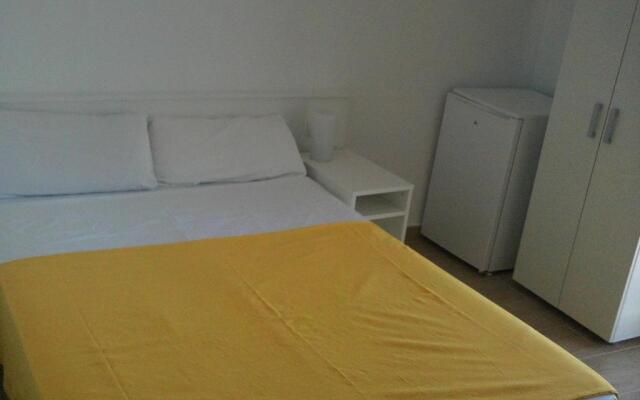 Hostal Cubelles