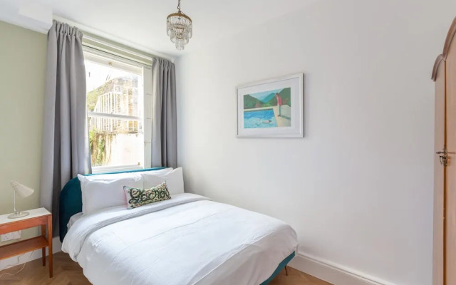 Beautiful 2 Bedroom Garden flat