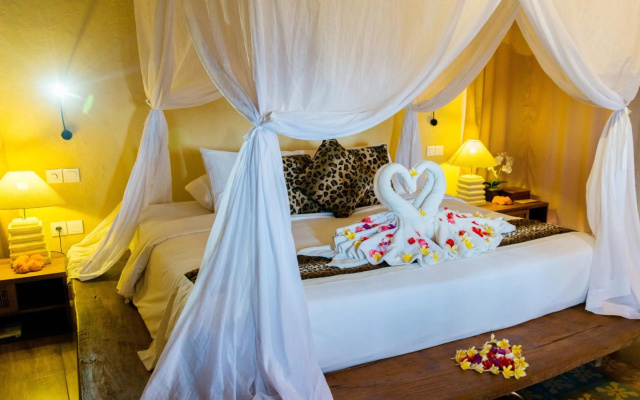 Nusa Bay Menjangan by WHM – Guest Rooms – Sumber Klampok