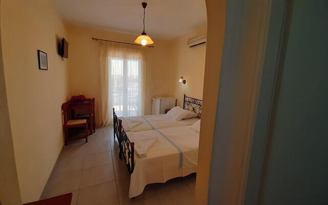 Agia Anna Hotel