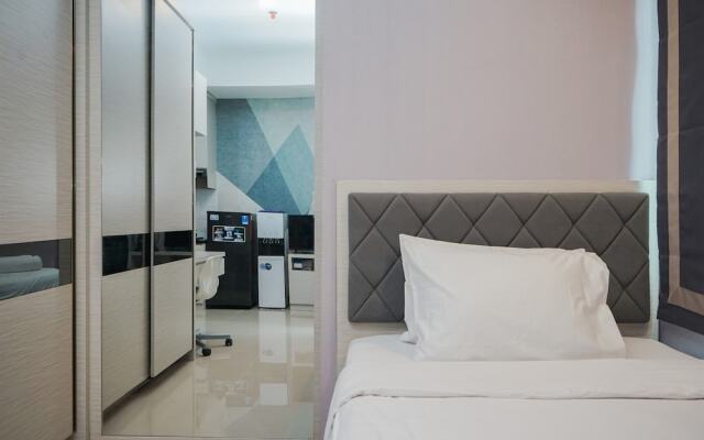 Fancy And Comfy Studio At B Residence Apartment
