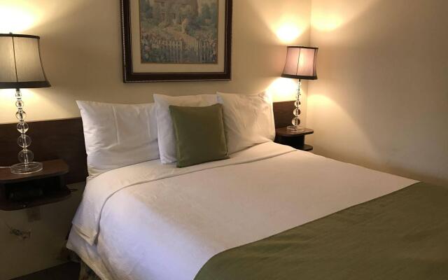 Gables Motel