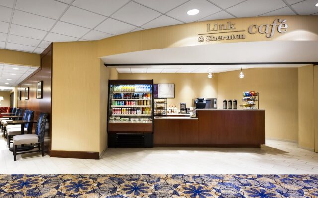 Sheraton Pittsburgh Hotel at Station Square