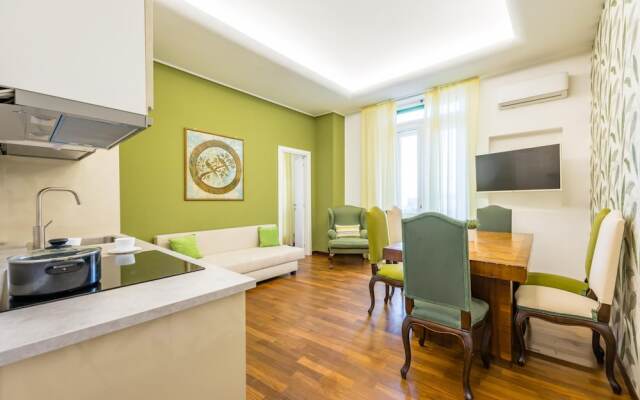 Green Tea Flat at Piazza Carit by Wonderful Italy