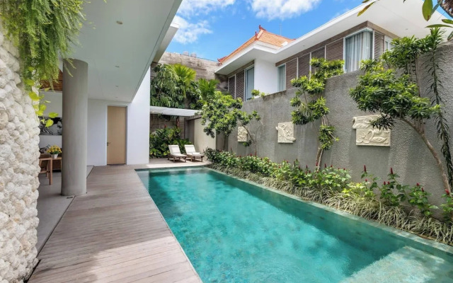 Swan Villas in Seminyak