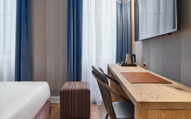 The Modernist Hotel