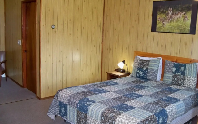 Stardust Motel