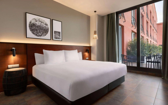 Отель Dolce by Wyndham Barcelona Resort