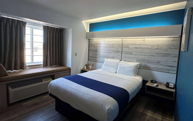 Microtel Inn & Suites by Wyndham Tomah