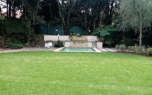 NO66 Sandton Lodge