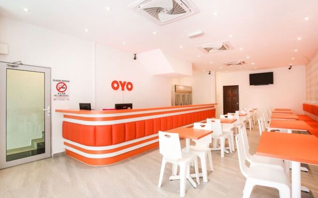 OYO 89696 D'yaya Hotel