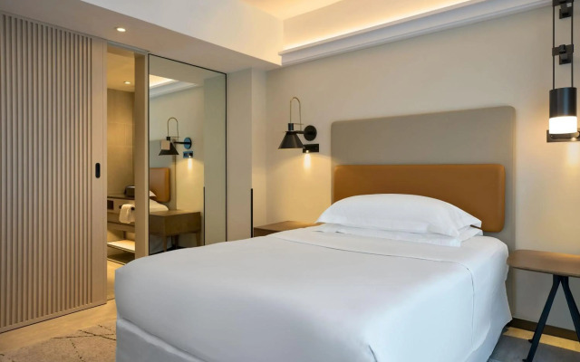 Sheraton Hong Kong Hotel & Towers