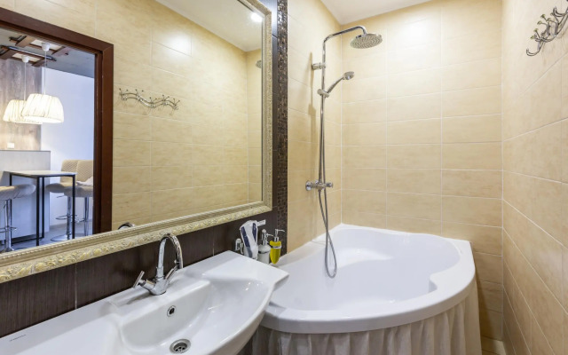 Отель «Ананас»