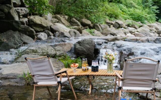 Anji Jinyi · Shijian Streamy Homestay