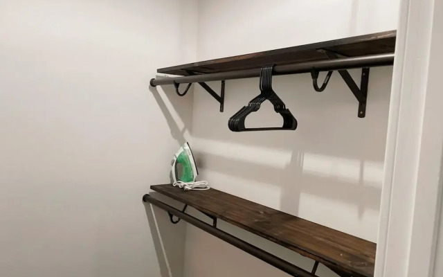 Charming 2-bed Apartment in Houston