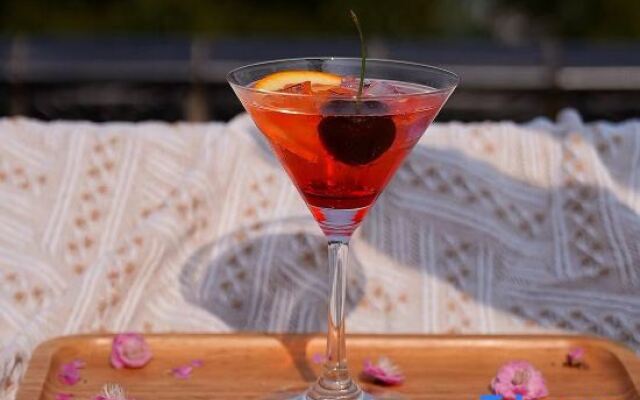 Wuta Xinshe (Hangzhou West Lake)