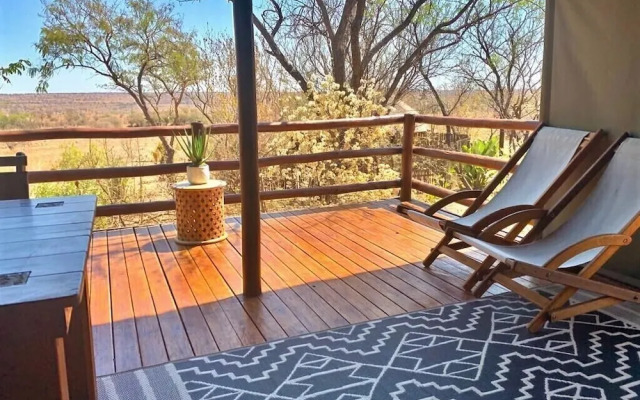 iKhaya LamaDube Game Lodge
