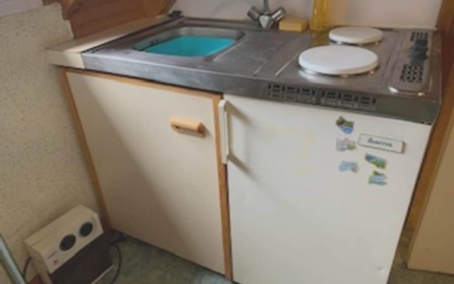 Studio in Plouguerneau, With Wonderful sea View, Enclosed Garden and Wifi