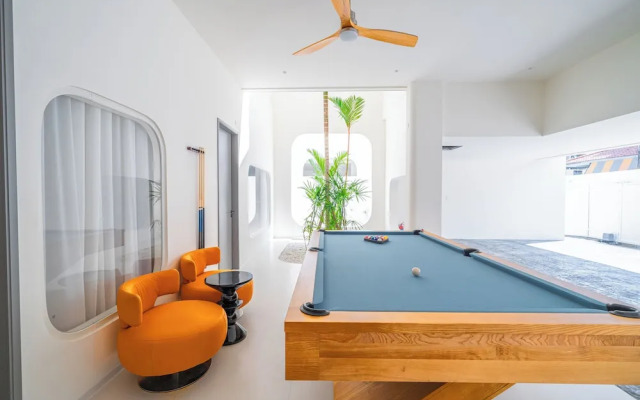 Pool villa with slide karaoke kitchen