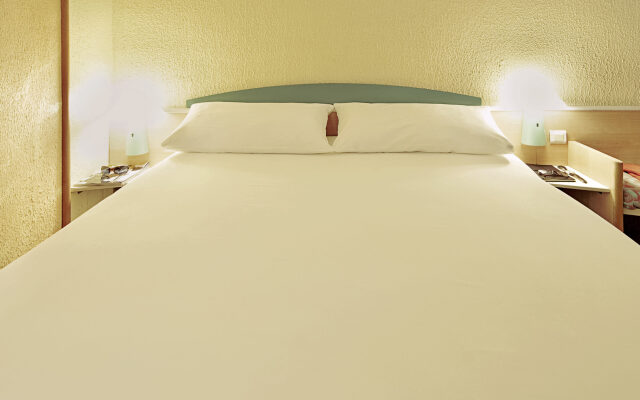 ibis Narbonne
