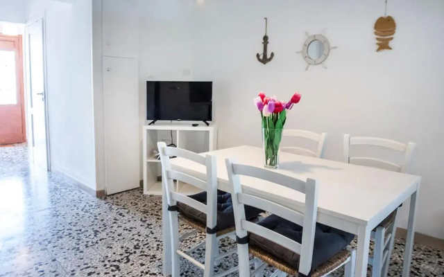 N211 - Numana, ampio bilocale con giardino