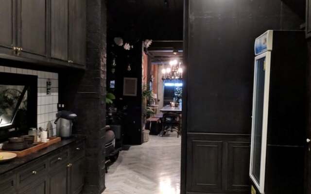 Shade House - Phuket Downtown