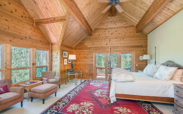 Wapiti Mountain Escape