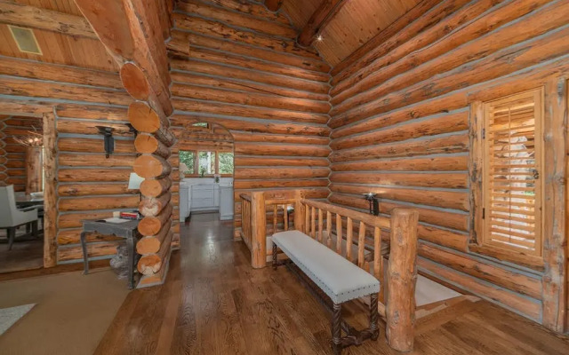Absolutely Amazing Slopeside Mountain Lodge With spa