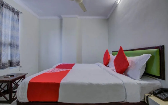 Oyo 14323 Anupama Hotel