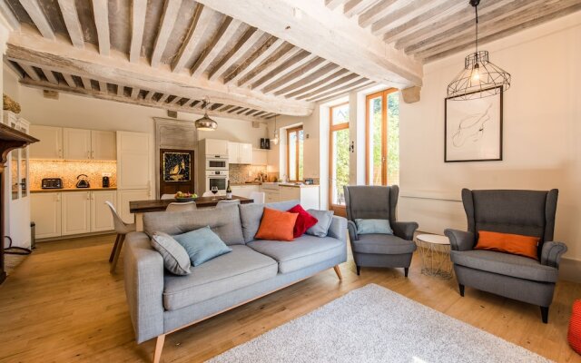 Hippolyte House