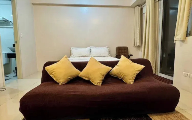 Newport Stay Walk to Naia T3
