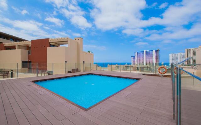 Paraiso Pool and Sea View