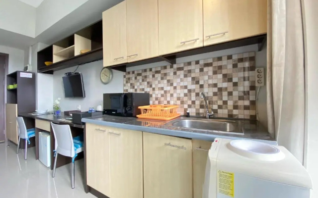 Private And Spacious Studio Room At Skyland City Jatinangor