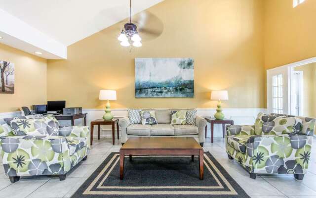 Quality Inn Bessemer I-20 exit 108